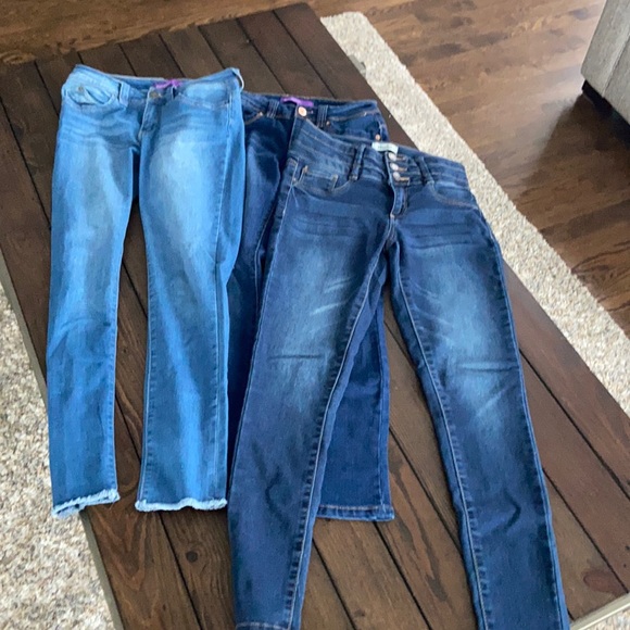 Bundle of 3 girl’s jeans - Picture 1 of 11